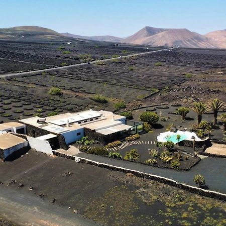 Luxe Ecovilla Listan Уга Экстерьер фото