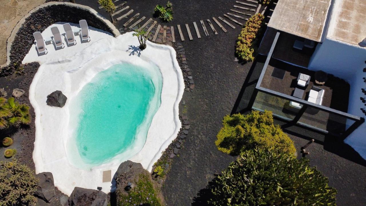 Luxe Ecovilla Listan Уга Экстерьер фото