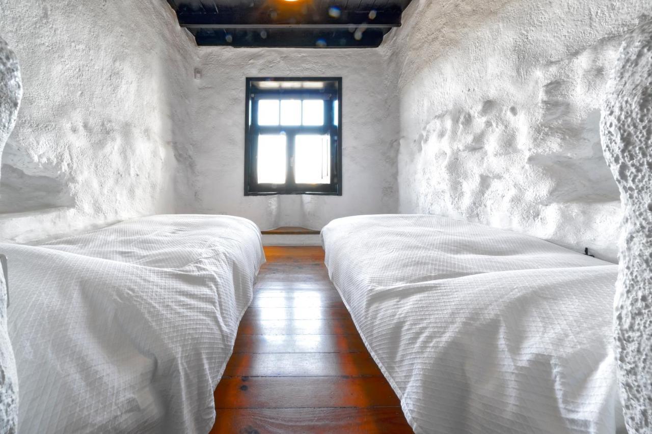 Luxe Ecovilla Listan Уга Экстерьер фото